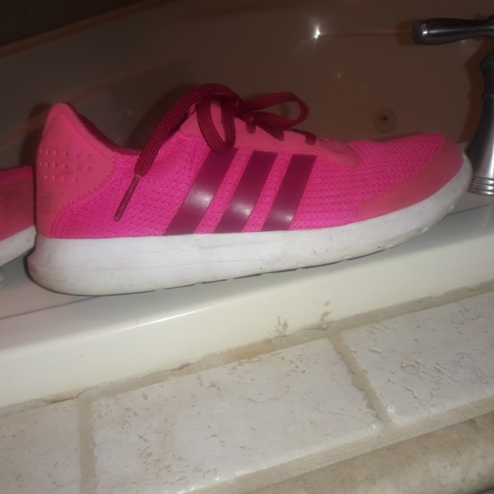 Running shoes